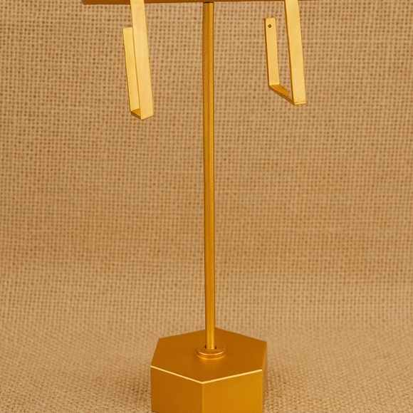 Elegant 18K Goldfilled Geometric Hoops - Picture 2 of 4